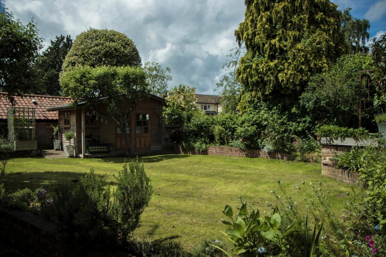 Bures The Old Manse B&B מראה חיצוני תמונה